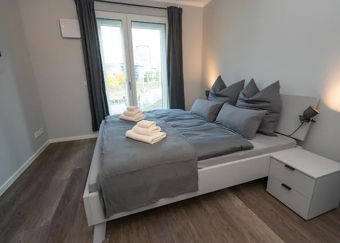 Cozy City Dream Apartment Mit Terrasse Und Parkplatz - 90M²